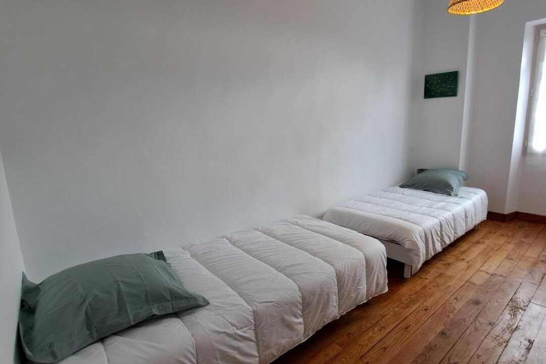 Photo of Bedroom in Eyres-Moncube