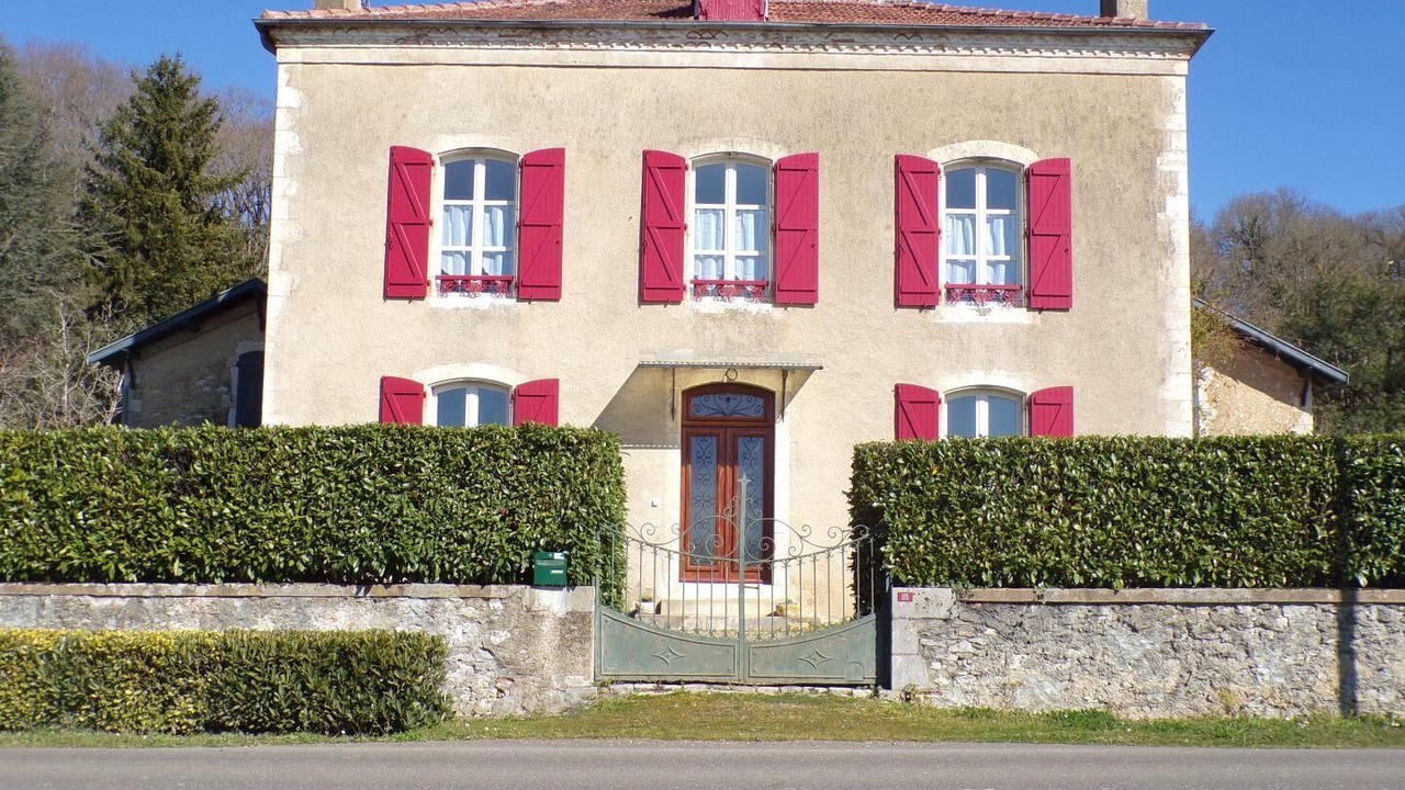 Photo of Outdoor in Eyres-Moncube