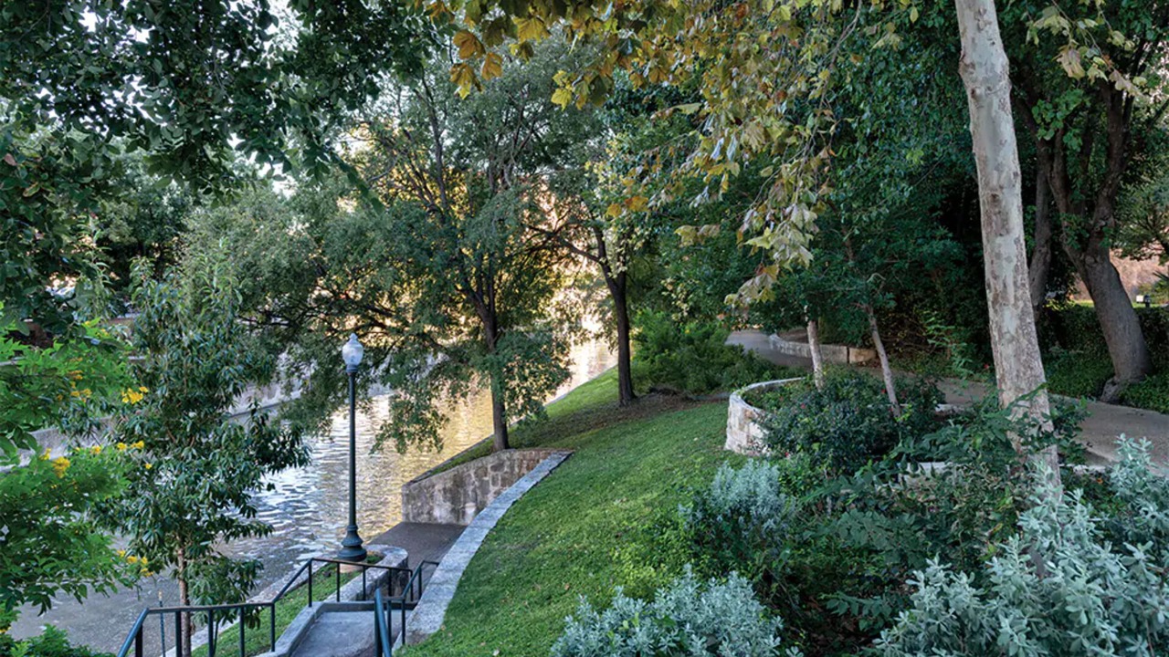 Photo of Outdoor in Arsenal