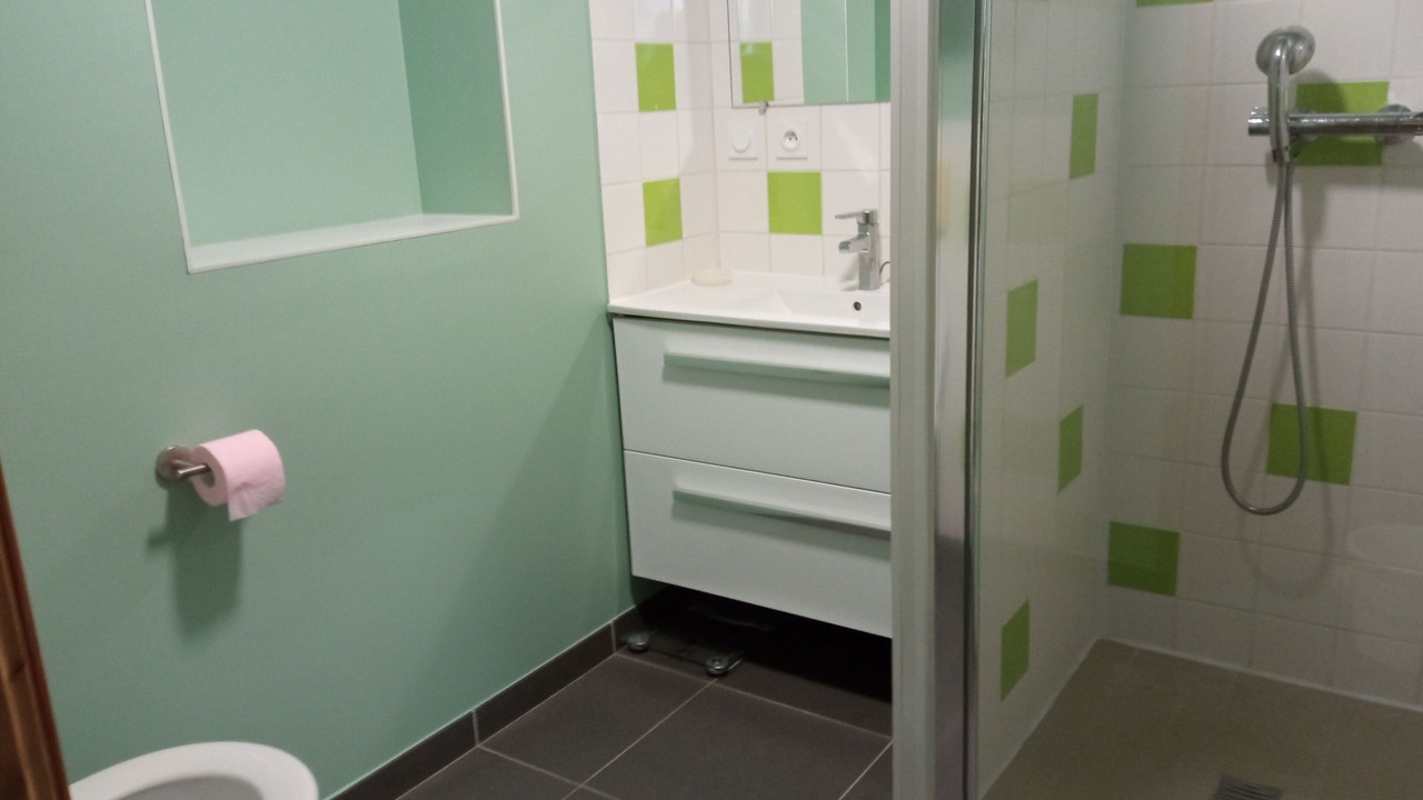 Photo of Bathroom in Saint-Marcouf