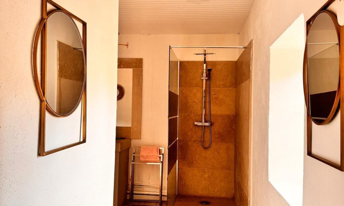 Photo of Bathroom in Vezenobres