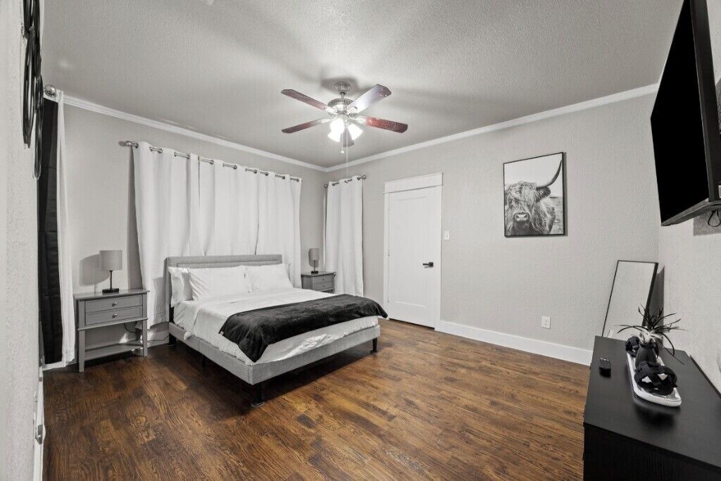 Photo of Bedroom in Fairmount