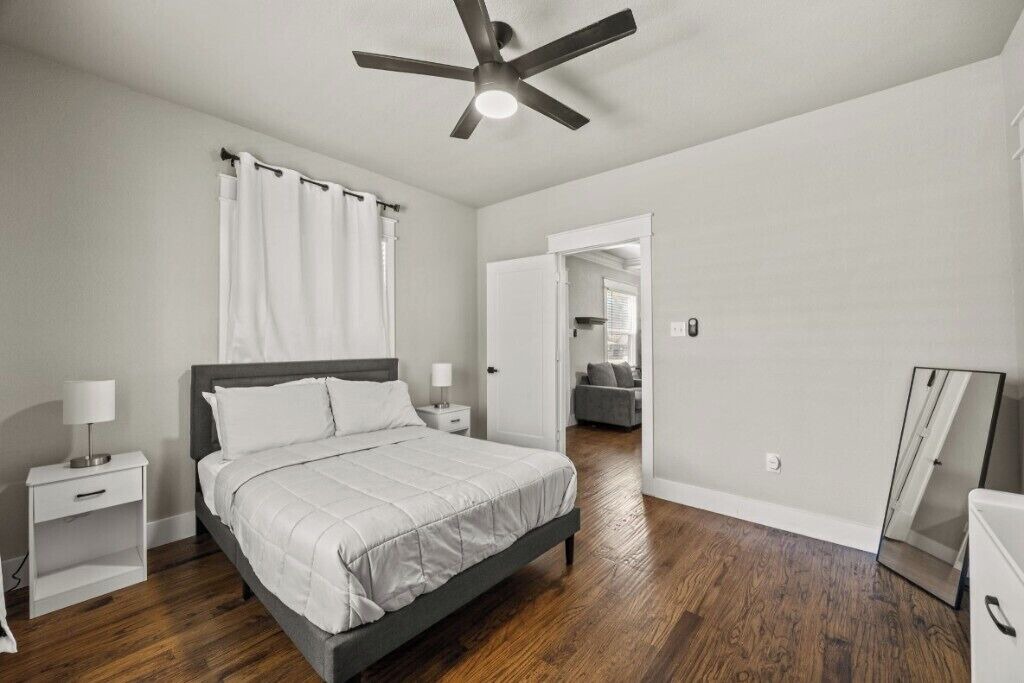 Photo of Bedroom in Fairmount