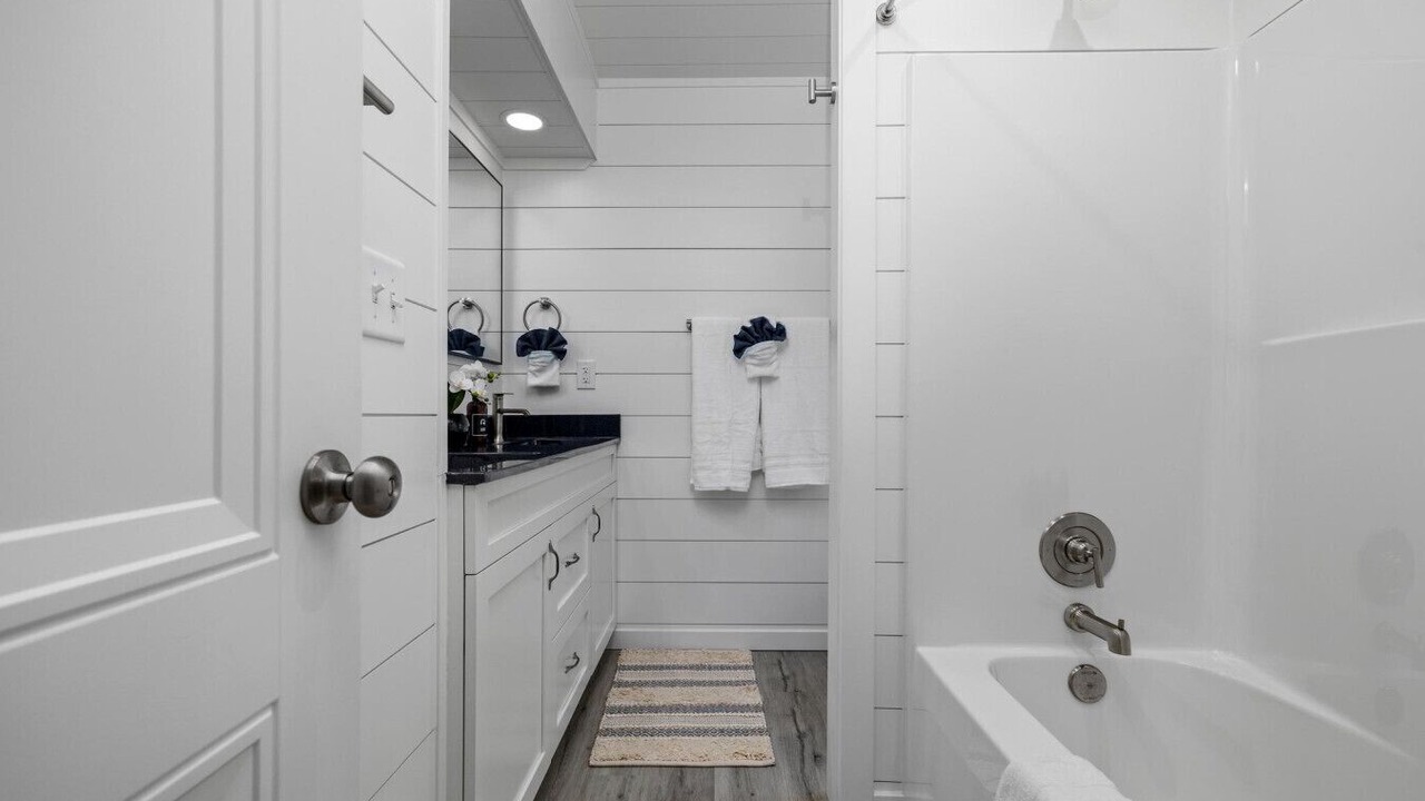Photo of Bathroom in Downtown Branson