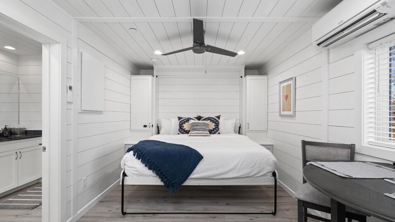 Photo of Bedroom in Downtown Branson