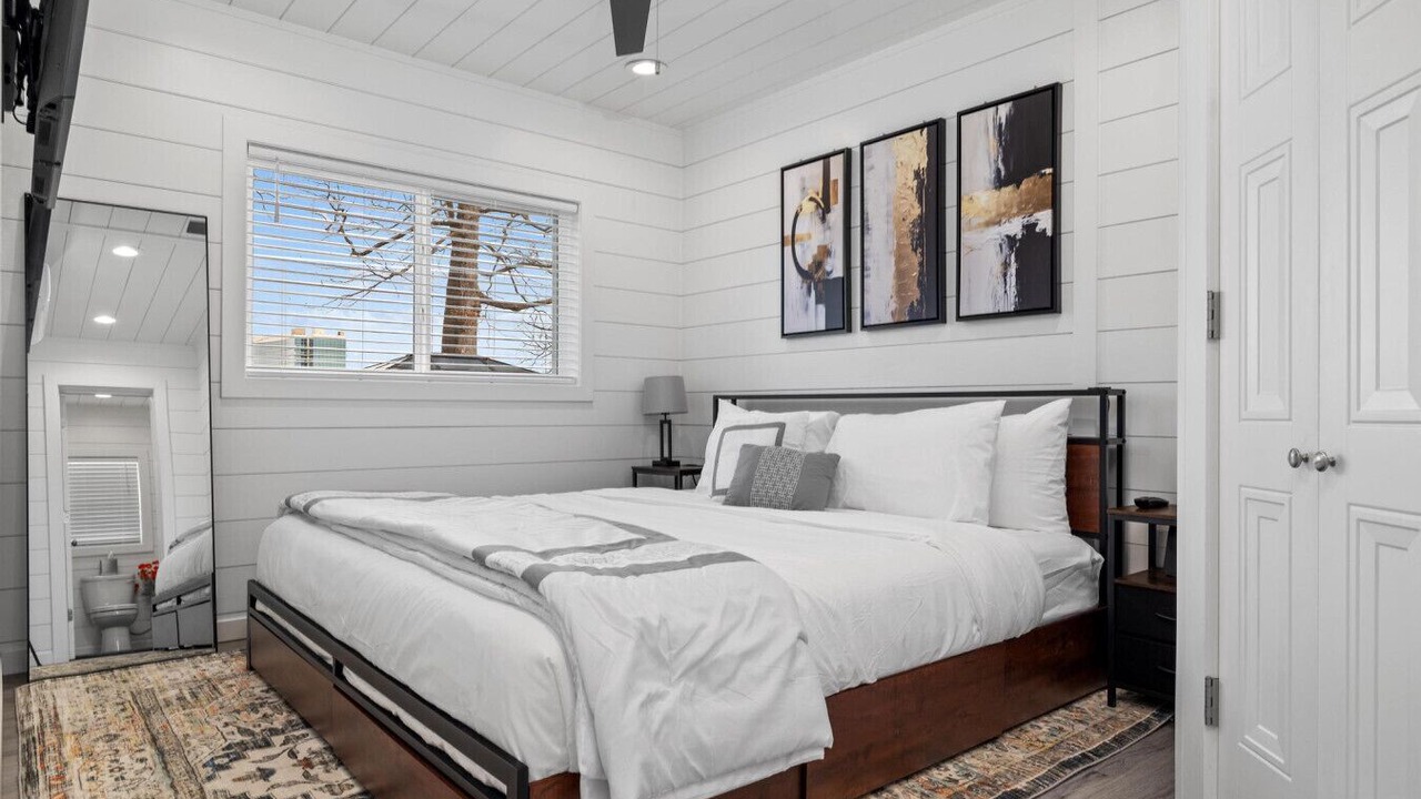 Photo of Bathroom in Downtown Branson