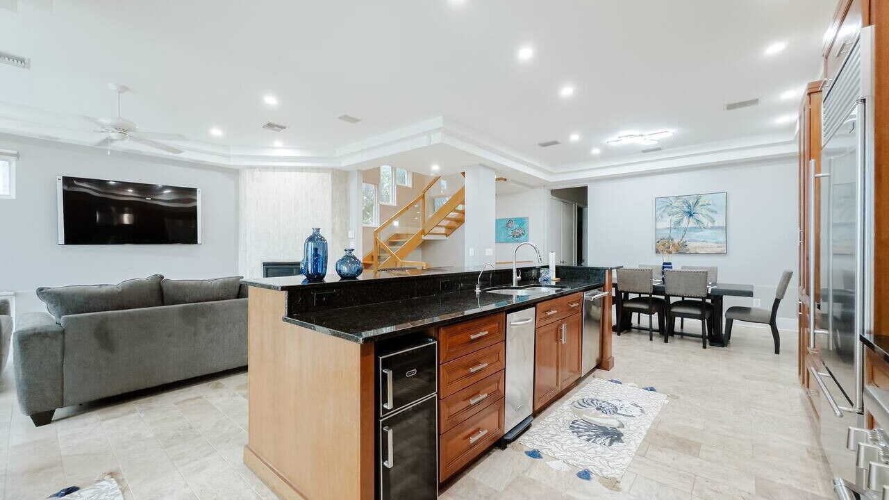 Photo of Livingroom in Madeira Beach
