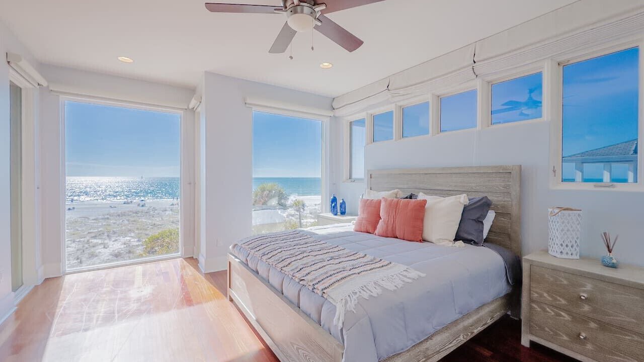 Photo of Bedroom in Madeira Beach