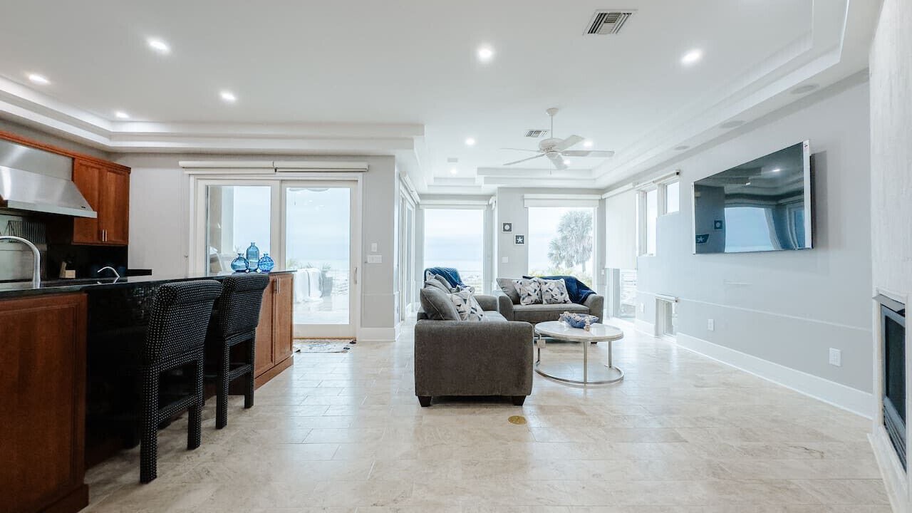 Photo of Livingroom in Madeira Beach