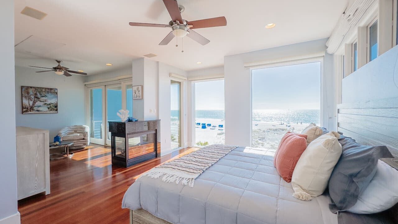 Photo of Bedroom in Madeira Beach