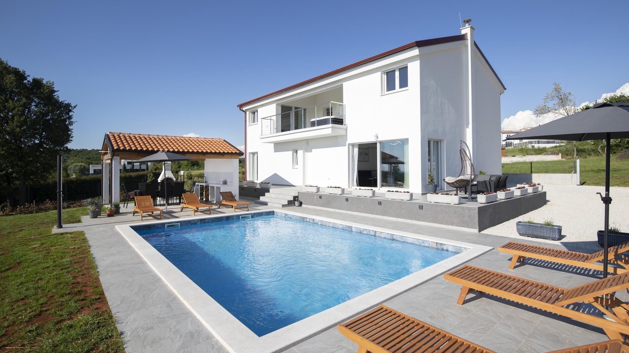 Photo of Outdoor in Farini