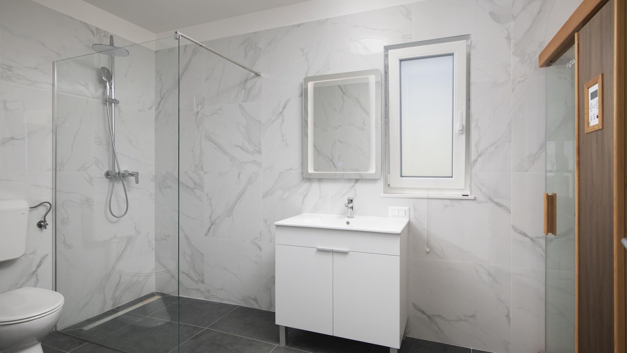 Photo of Bathroom in Farini