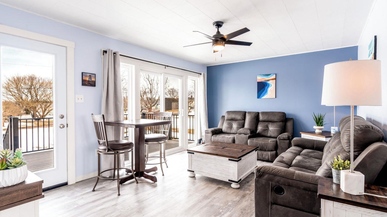 Photo of Livingroom in Beach Point