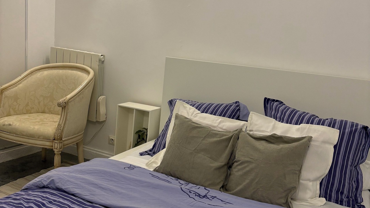 Photo of Bedroom in Val-de-Reuil