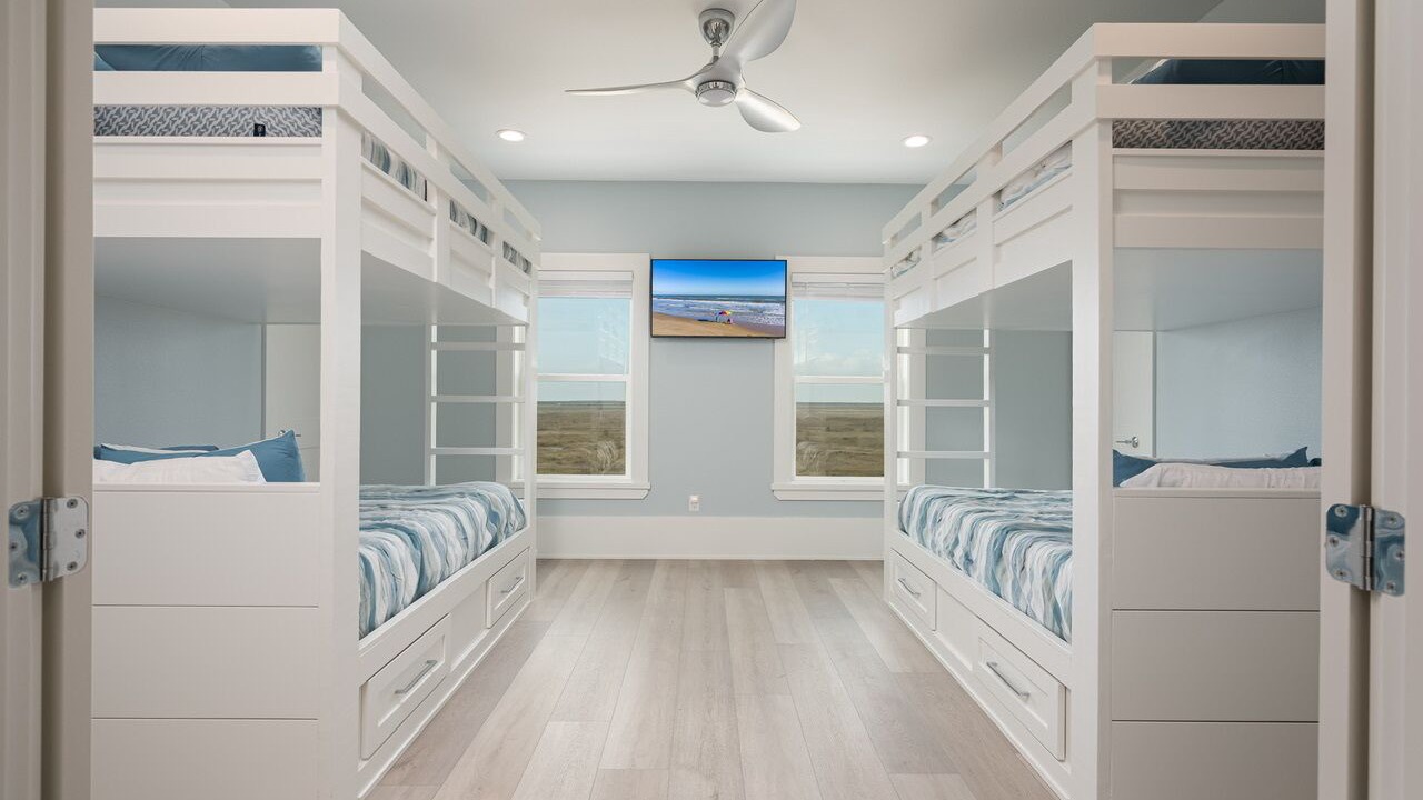 Photo of Bedroom in Port Bolivar