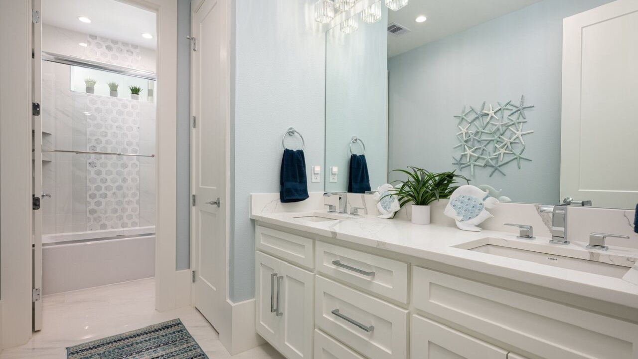 Photo of Bathroom in Port Bolivar