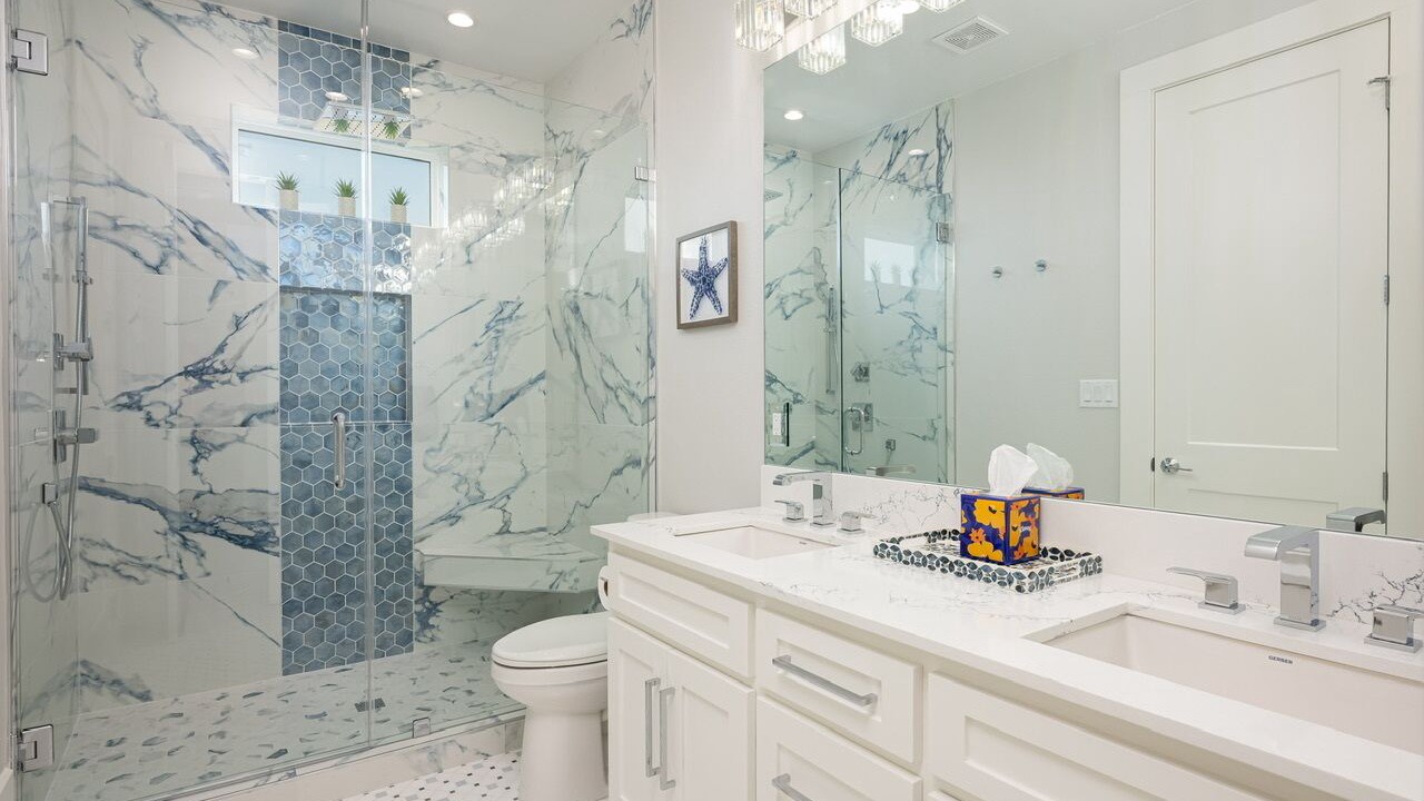 Photo of Bathroom in Port Bolivar