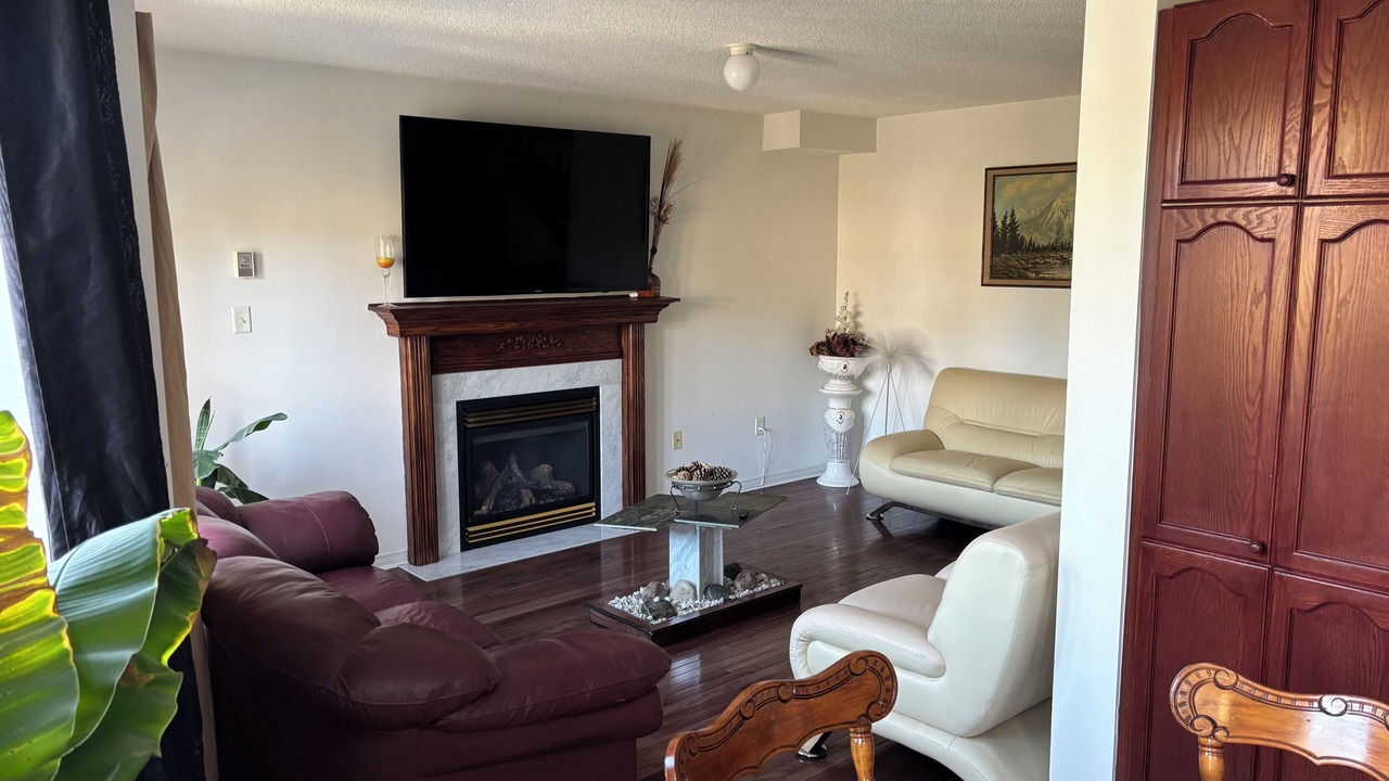 Photo of Livingroom in Barrie