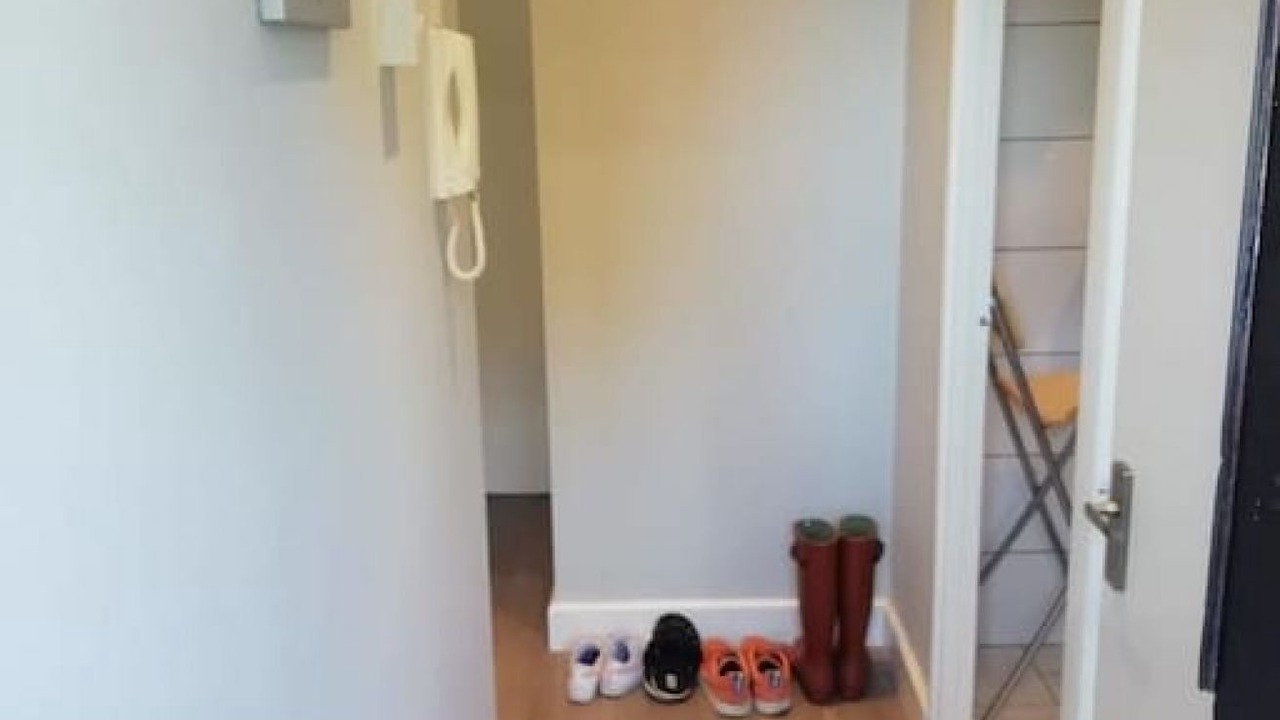 Photo of Others in Oval