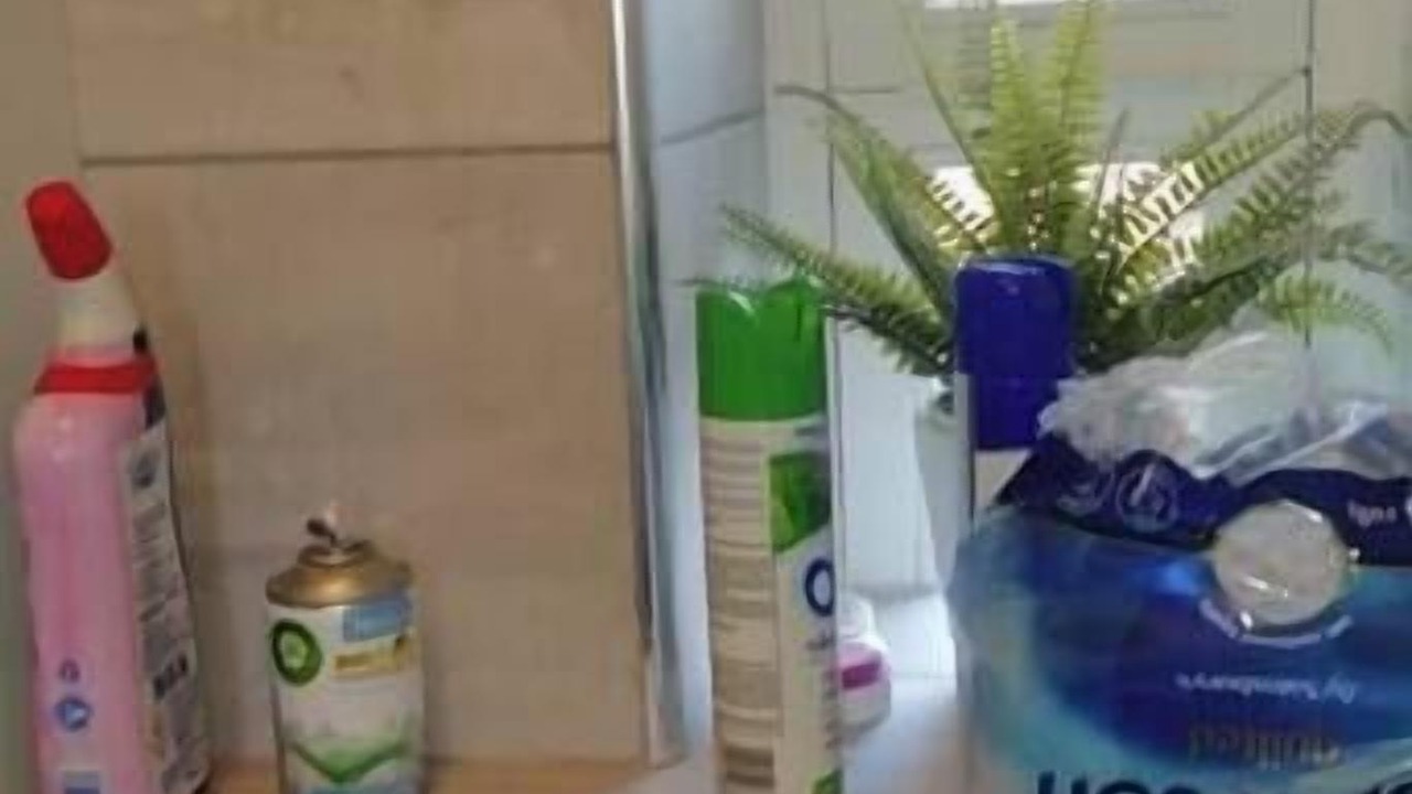 Photo of Others in Oval