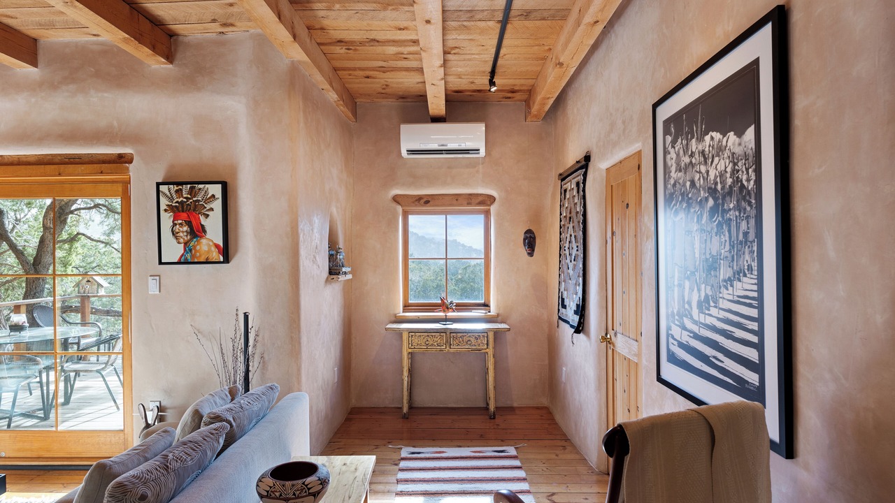 Photo of Livingroom in Seton Village