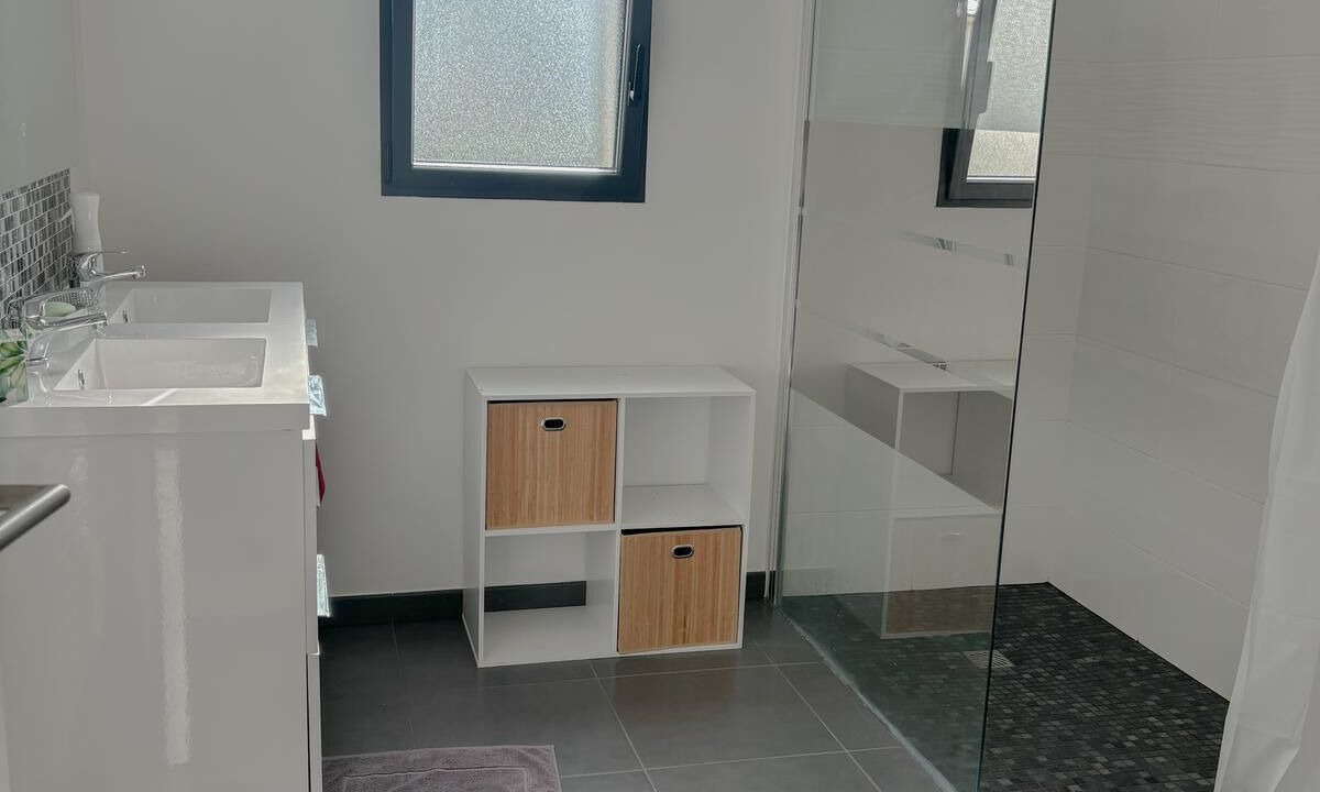 Photo of Bathroom in Sulniac