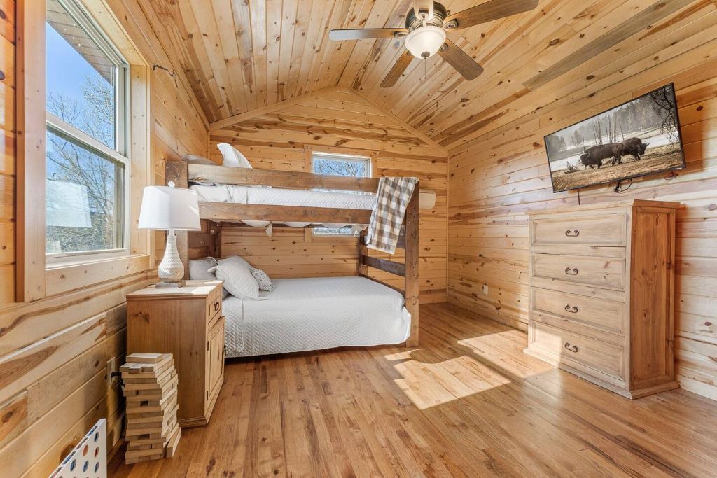 Photo of Bedroom in Jasper
