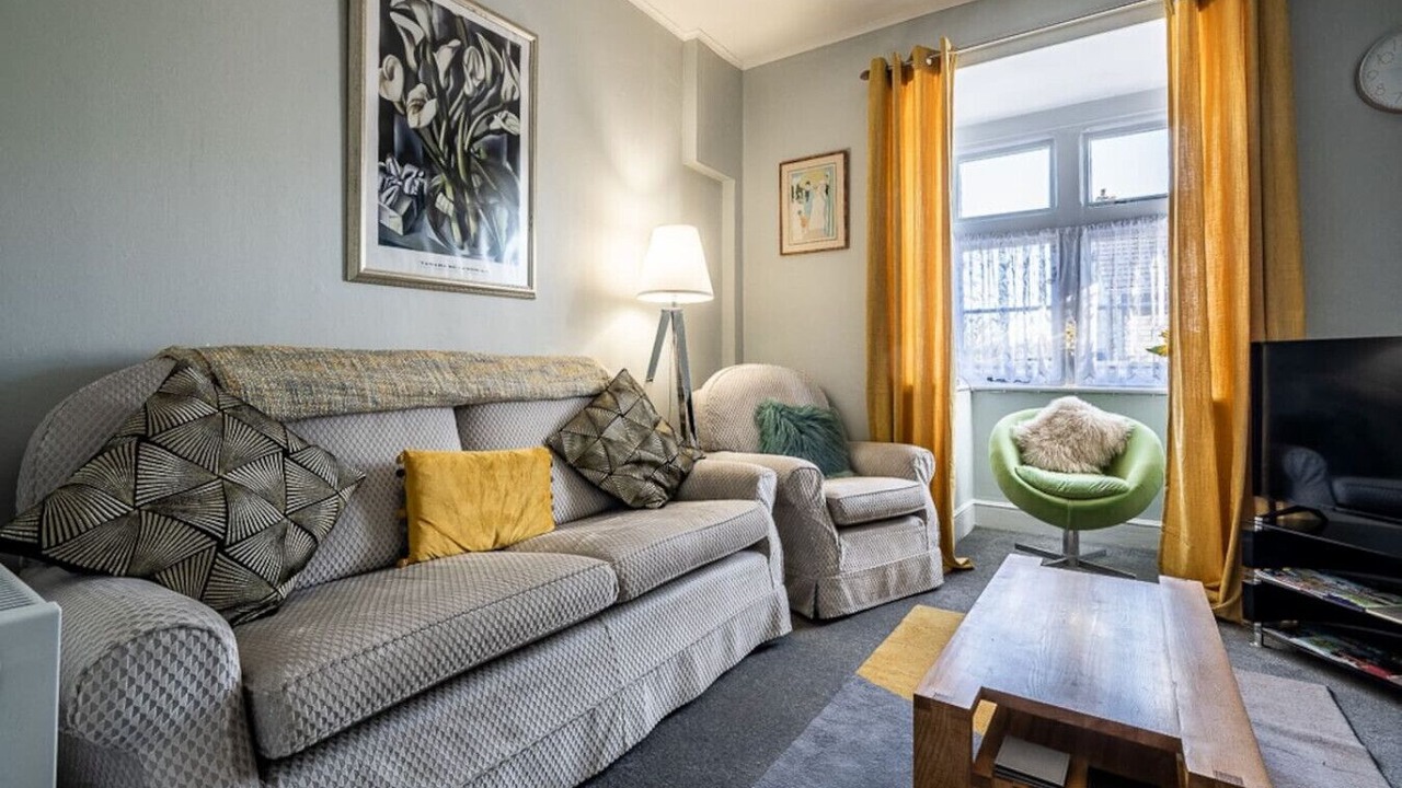 Photo of Livingroom in Exeter