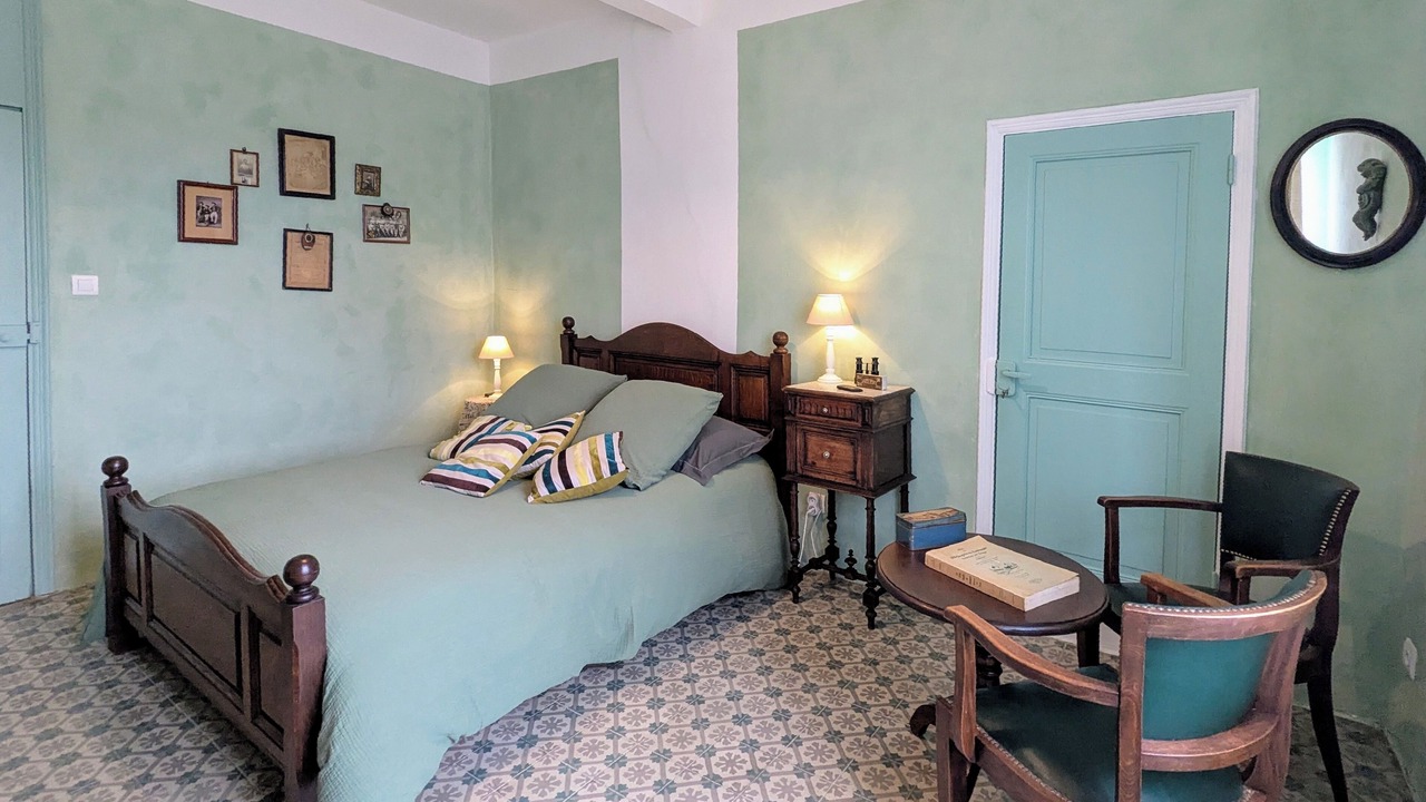 Photo of Bedroom in Saint-Paul-Trois-Chateaux