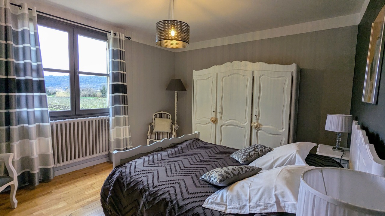 Photo of Bedroom in Saint-Paul-Trois-Chateaux