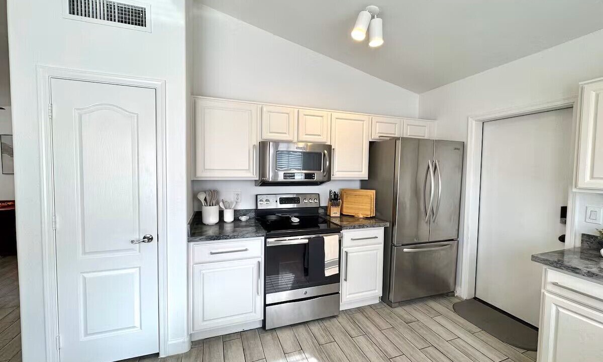 Photo of Kitchen in East Mesa