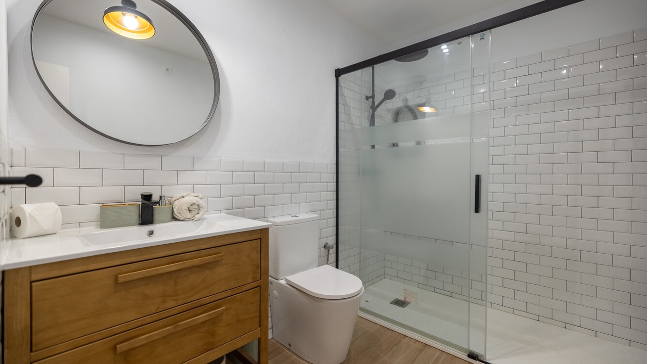 Photo of Bathroom in Camarles