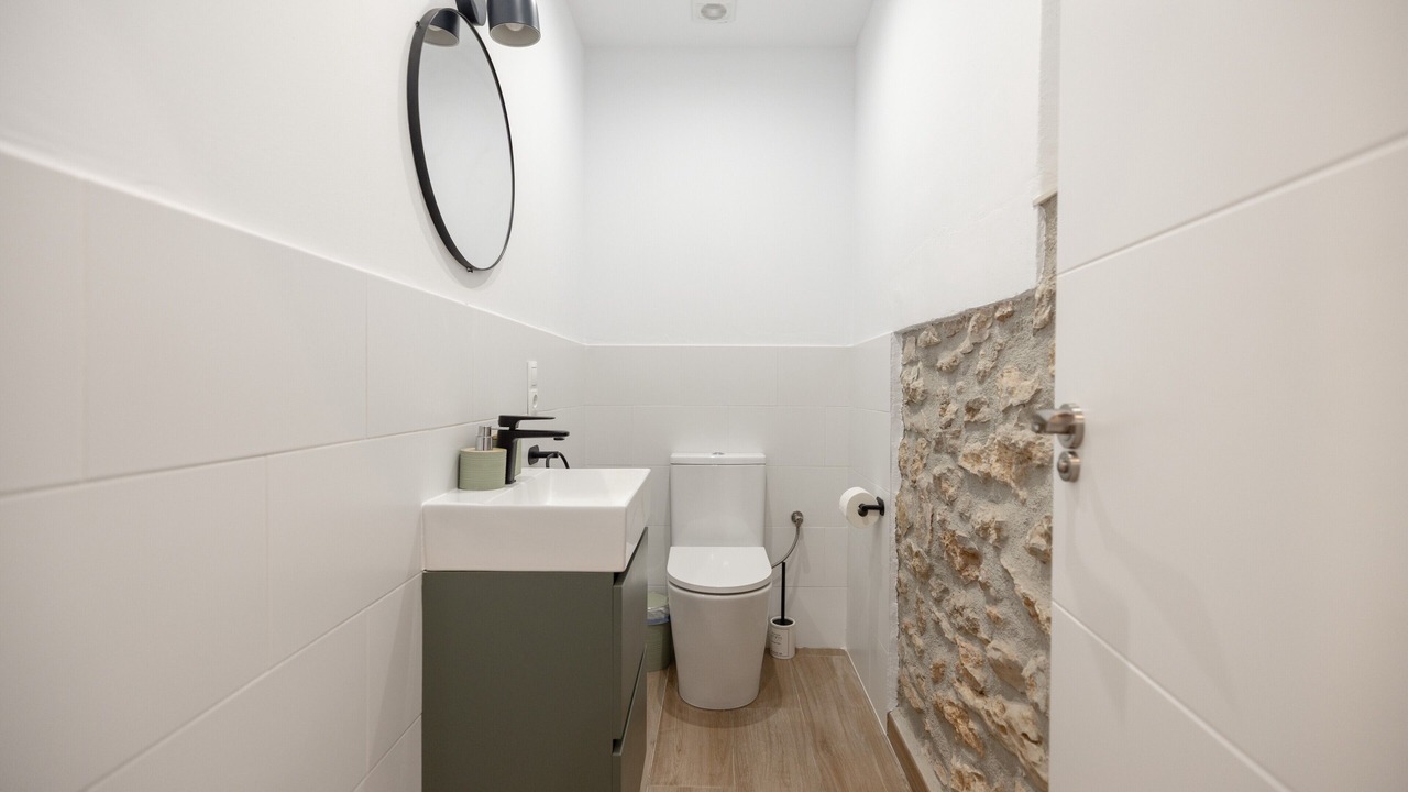 Photo of Bathroom in Camarles