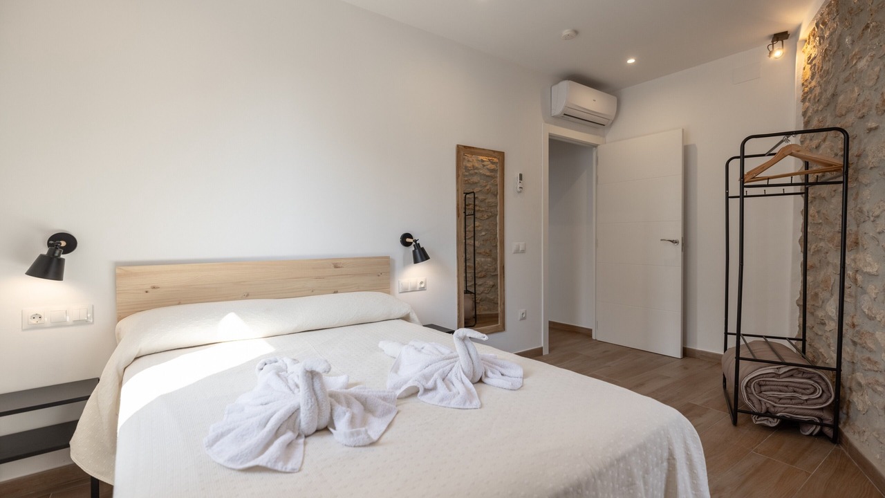 Photo of Bedroom in Camarles