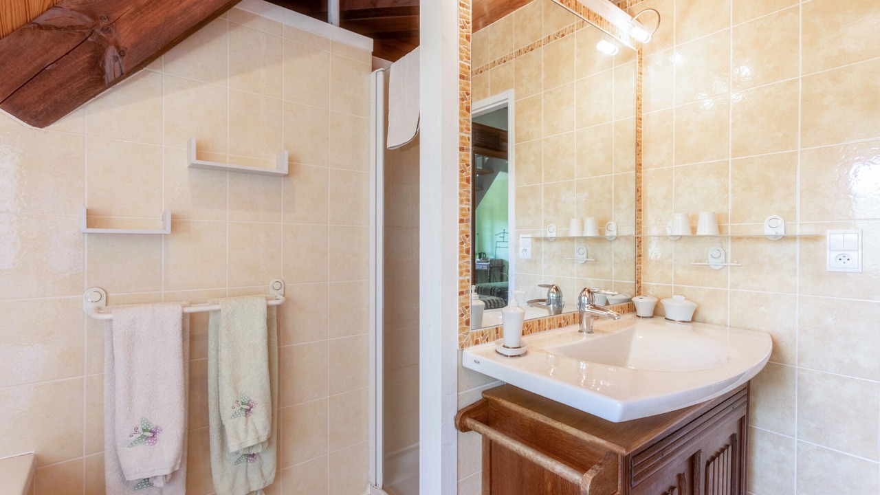 Photo of Bathroom in Habas