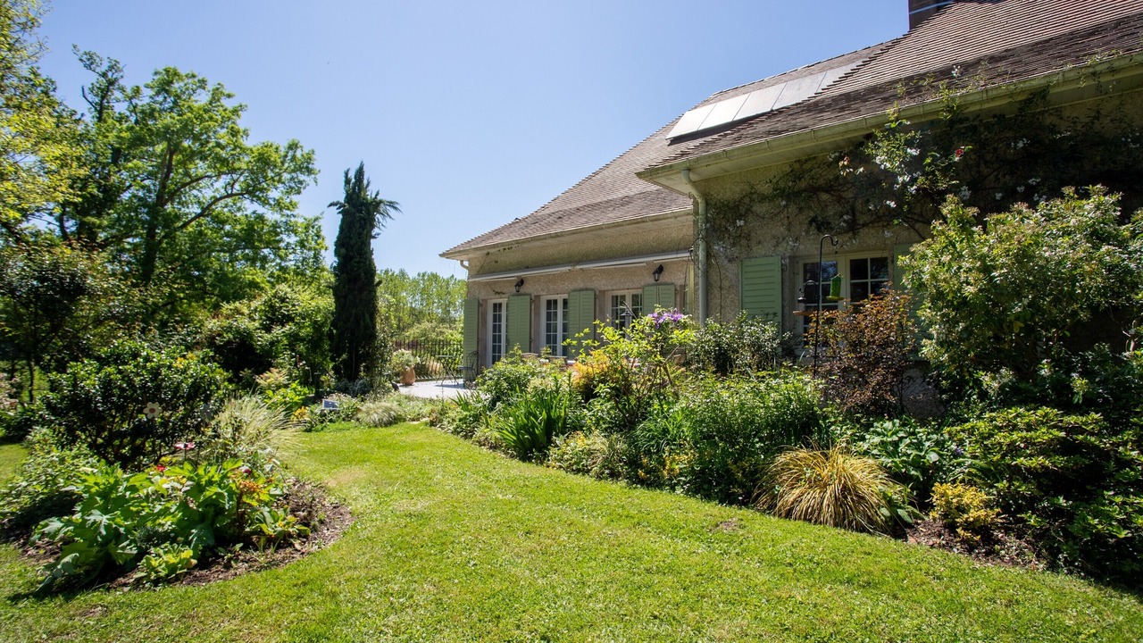 Photo of Outdoor in Habas