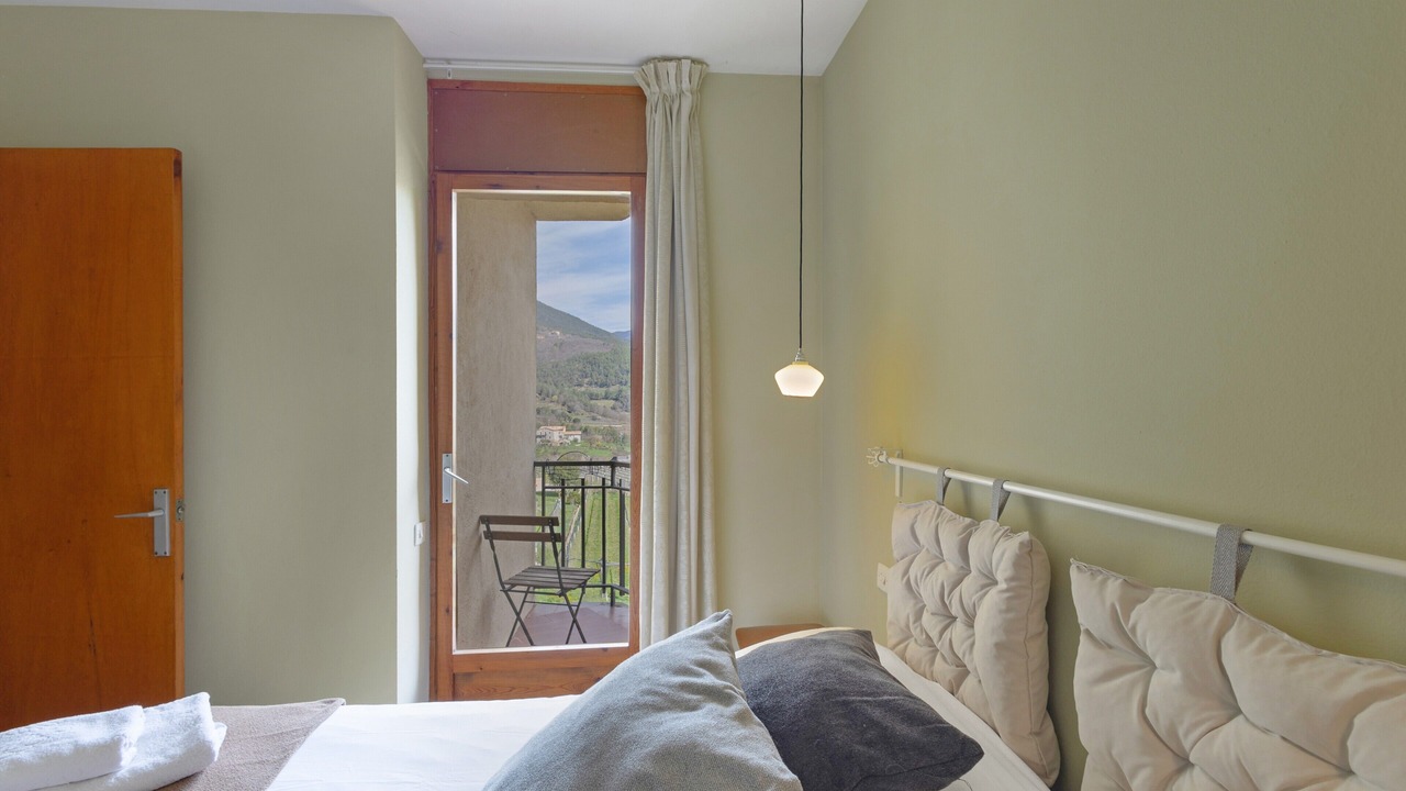 Photo of Bedroom in San Lorenzo de Morunys