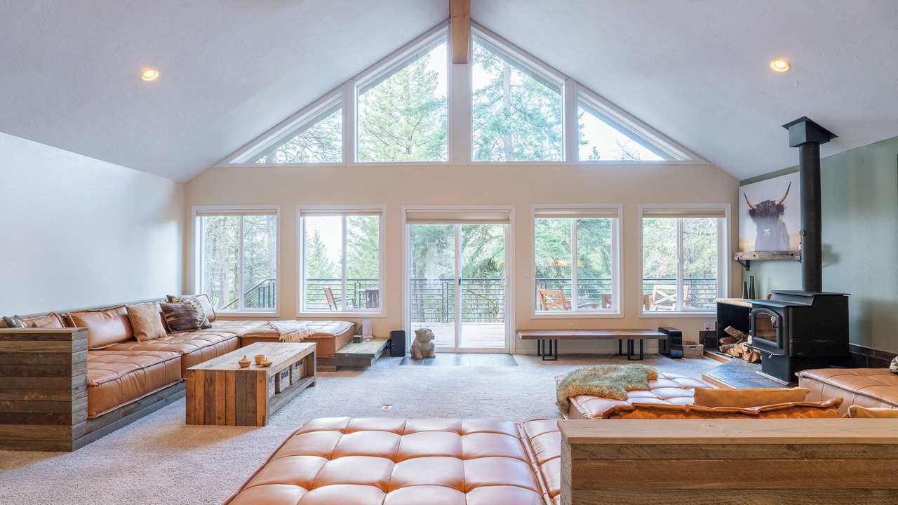 Photo of Livingroom in Lyle