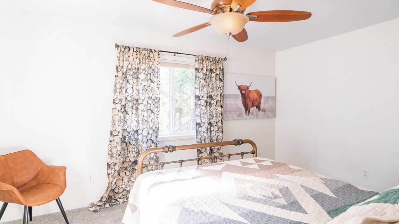 Photo of Bedroom in Lyle