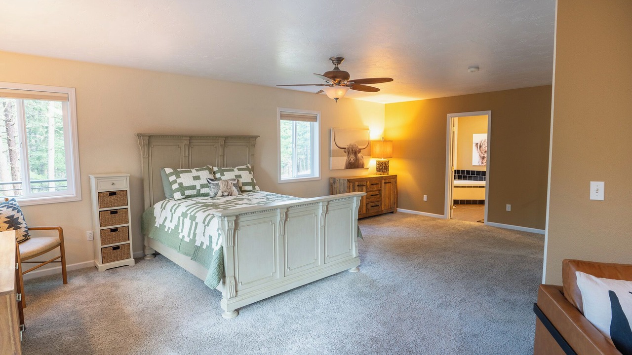 Photo of Bedroom in Lyle