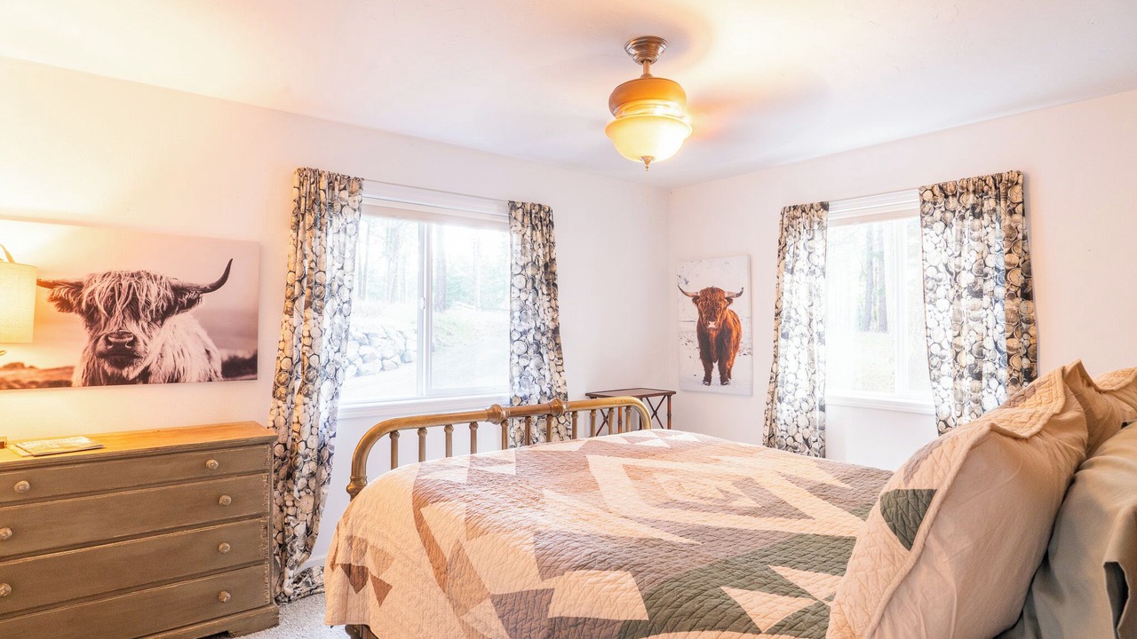 Photo of Bedroom in Lyle