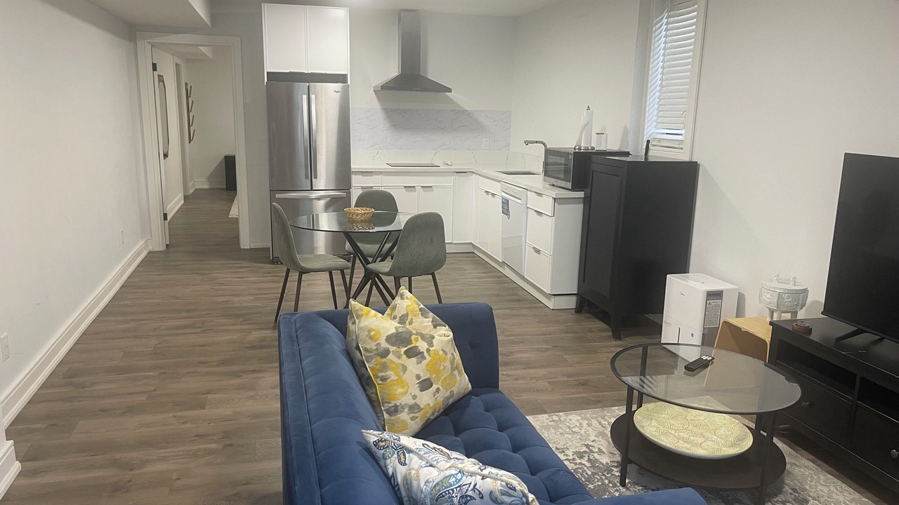 Photo of Livingroom in Durham Region