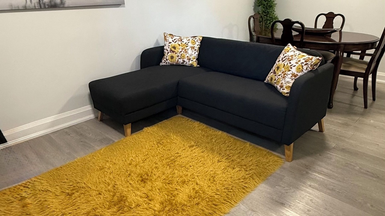 Photo of Livingroom in Ajax