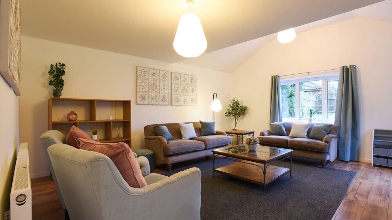 Photo of Livingroom in Shirrell Heath