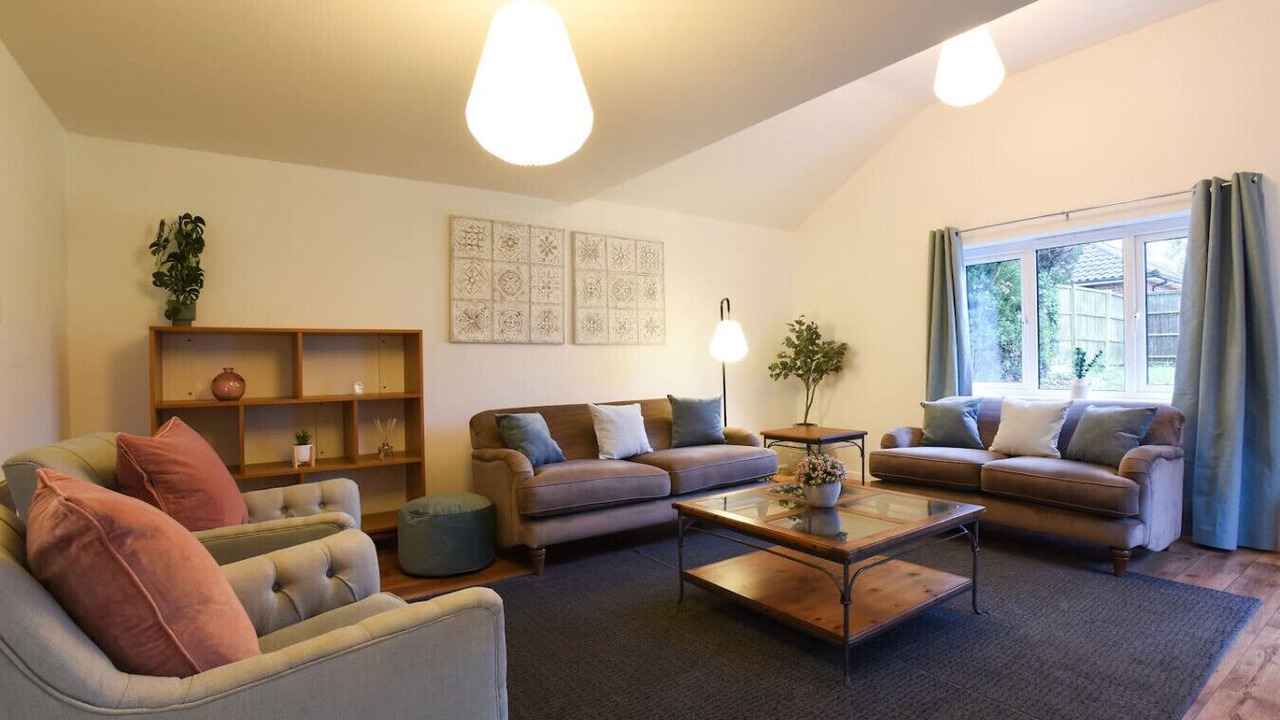 Photo of Livingroom in Shirrell Heath