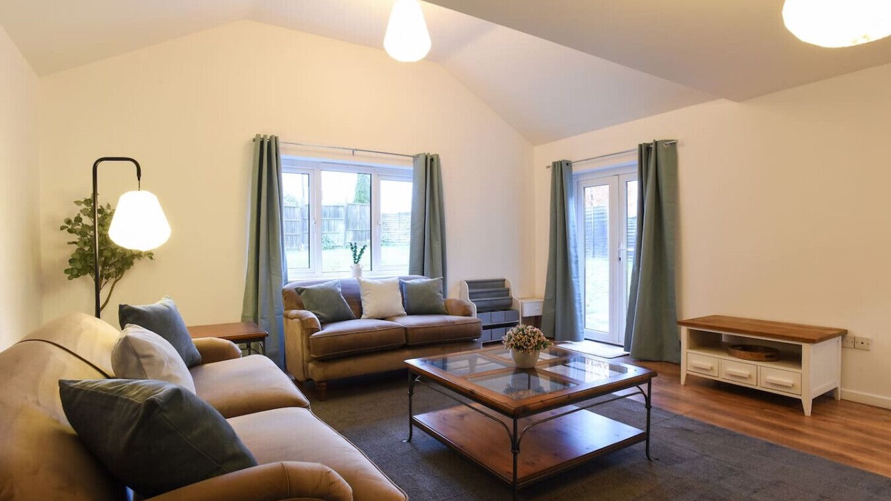 Photo of Livingroom in Shirrell Heath