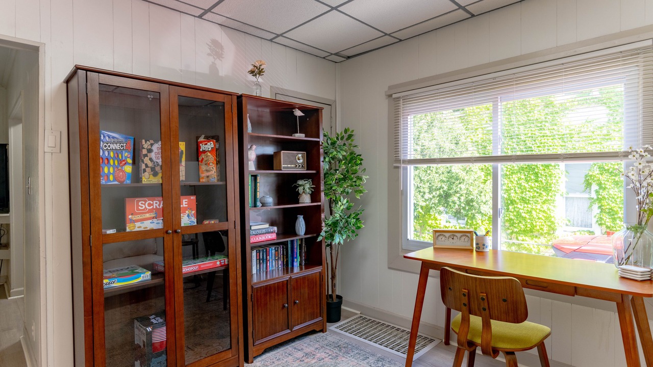 Photo of Bedroom in Dearborn