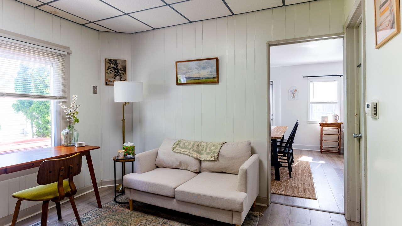 Photo of Bedroom in Dearborn