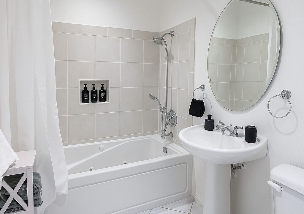 Photo of Bathroom in Reseda