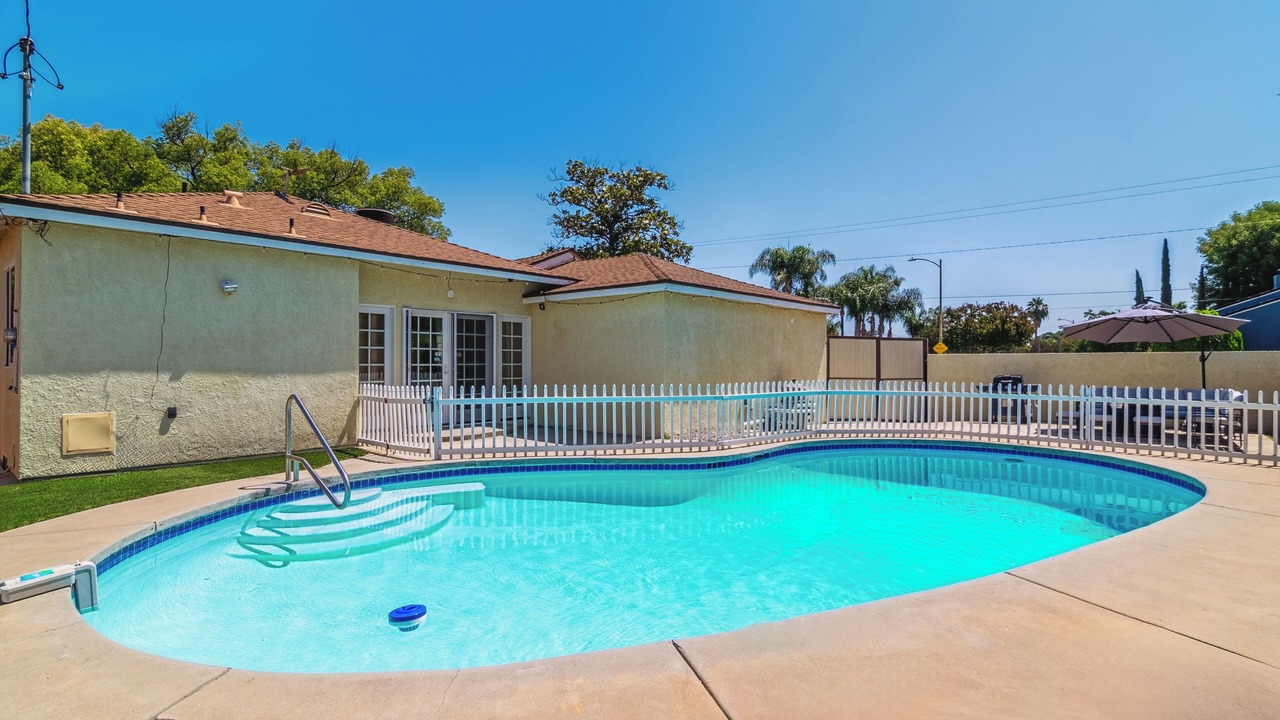 Photo of Outdoor in Reseda